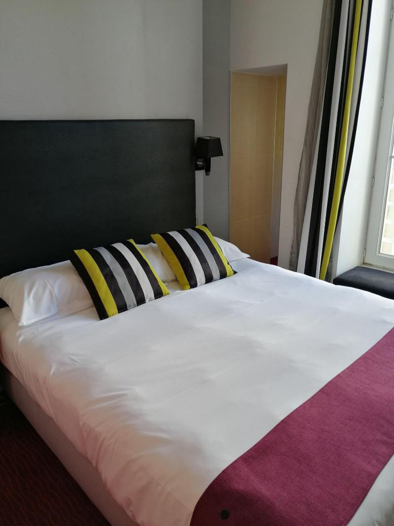 Logis Hotel Saint Martin Орлеан Екстериор снимка